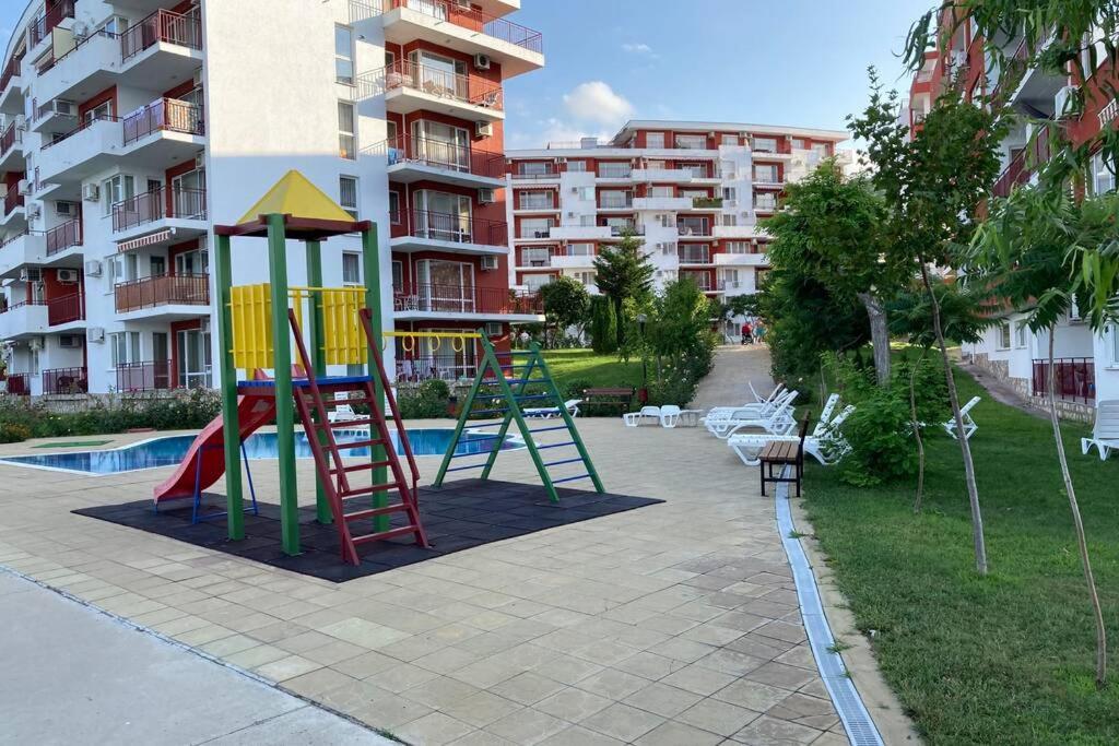 Marina View Fort Beach Studio Sveti Vlas Esterno foto